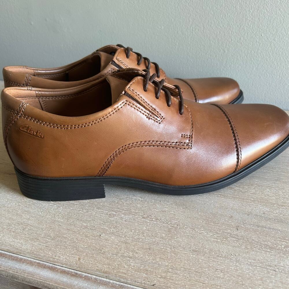 Clark’s men’s Timeless Oxford style brown leather shoe size 9 - Picture 3 of 11